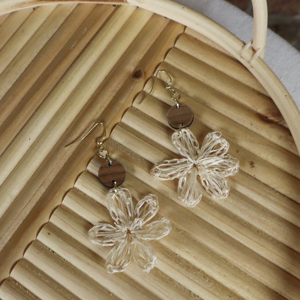 Rattan flower dangles
